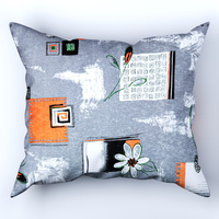 Poszewka z kory 40x40 | 041s-c | szaro czerwona | kwiaty