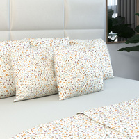 Prześcieradło z gumką do łóżeczka 70x160 bawełniane | 415goz | kremowe | kwiaty goździki