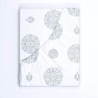 Prześcieradło z gumką do łóżeczka 40x90 bawełniane | 388bsz | biało szare | ornament